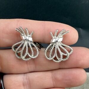 Vintage Trifari Clip On Earrings Silver Tone Bow Ribbon
